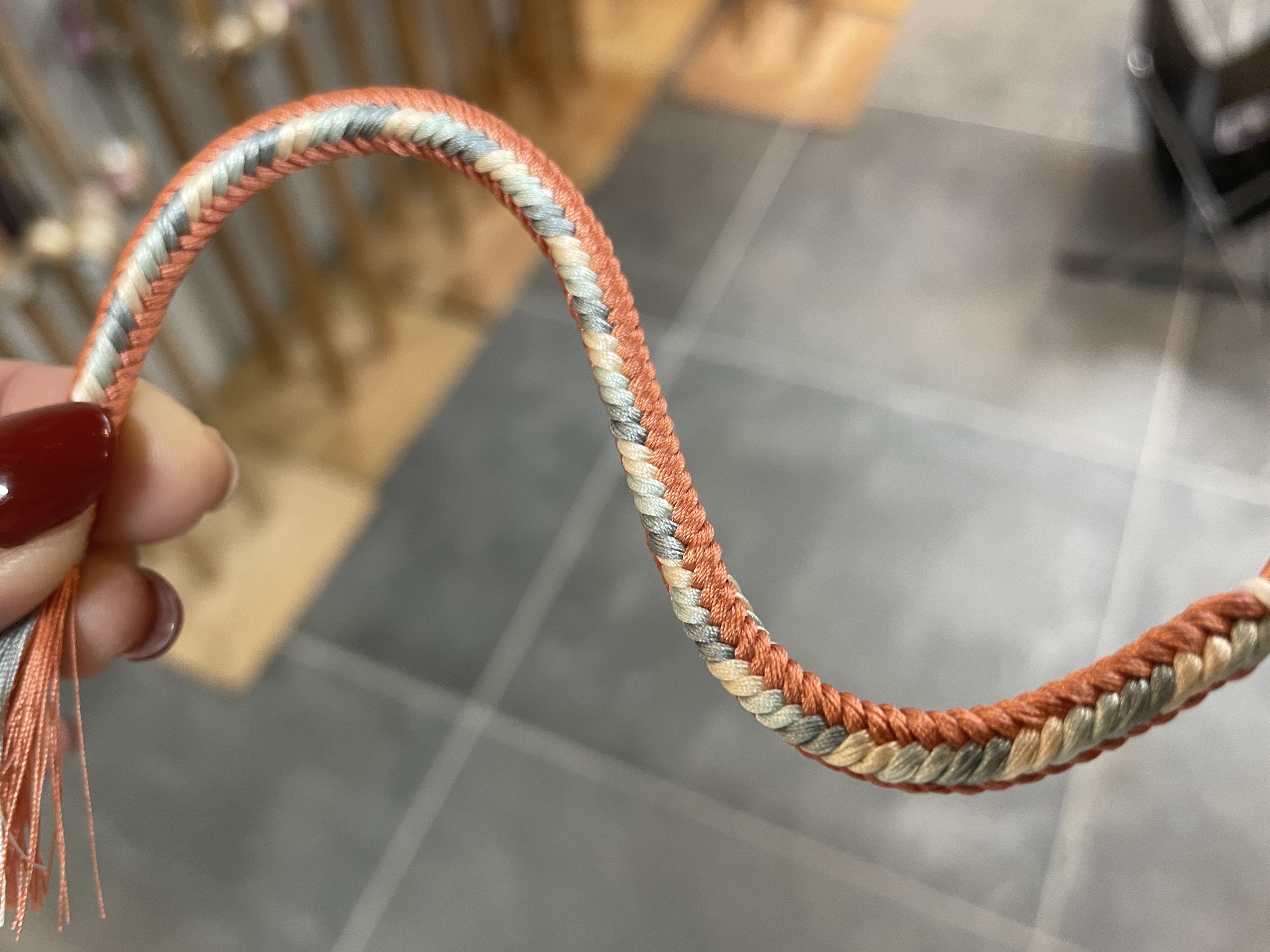 Experience: Make braids that decorate traditional Japanese